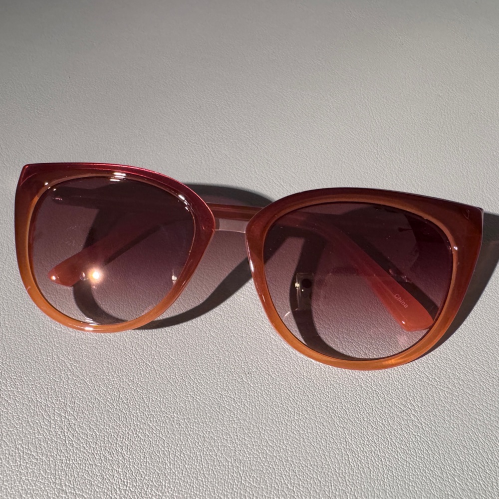 Vince Camino Stylish Women's Sunglasses in Pink